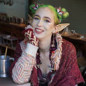 Meet your Posher, Emily